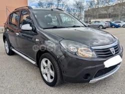 Azul Usado 2010 Dacia Sandero Stepway Utilitario | 4790 € (Precio justo)