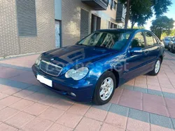 Azul Usado 2003 Mercedes C180 Elegance Berlina | 3550 € (Precio justo)