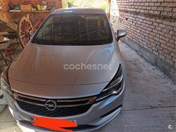Gris / plata Usado 2017 Opel Astra Excellence Berlina | 11.900 € (Precio justo)