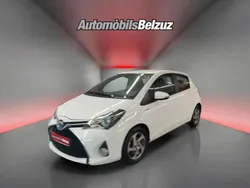 Blanco Usado 2015 Toyota Yaris Hybrid City SUV | 12.990 € (Precio justo)