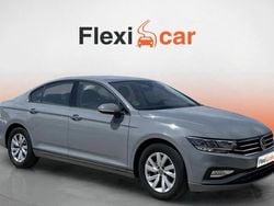 Gris Usado 2022 VW Passat Business Berlina | 19.090 € (Buen precio)