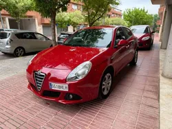 Usado 2012 Alfa Romeo Giulietta Progression Utilitario | 8900 € (Precio justo)