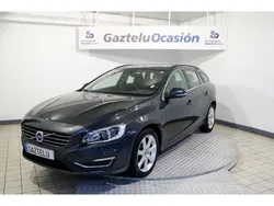 Gris Usado 2017 Volvo V60 Momentum Familiar | 21.900 €