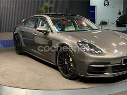 Gris / plata Usado 2018 Porsche Panamera 4 Berlina | 59.900 € (Precio justo)