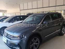 Gris / plata Usado 2020 VW Tiguan R-line SUV | 25.900 € (Precio justo)