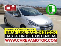 Gris metalizado Usado 2018 Peugeot 208 Style Utilitario | 9490 € (Precio justo)