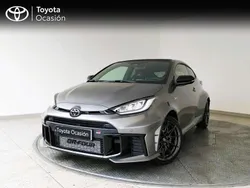 Gris Nuevo 2024 Toyota Yaris Berlina | 49.400 €