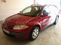 Rojo Usado 2009 Renault Mégane GrandTour Dynamique Familiar | 2000 € (Super precio)