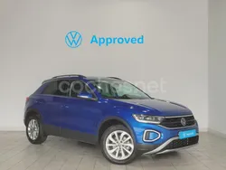 Azul Usado 2024 VW T-Roc Life SUV | 27.990 € (Un poco caro)