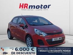 Rojo Usado 2016 Kia Rio Berlina | 9690 € (Un poco caro)