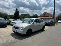 Gris / plata Usado 2003 VW Polo Trendline Berlina | 5700 €