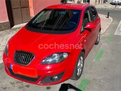 Rojo Usado 2011 Seat Altea Reference Monovolumen | 4800 €