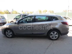 Beige Usado 2011 Renault Mégane GrandTour Dynamique Familiar | 6999 € (Precio justo)