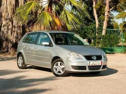 Gris / plata Usado 2005 VW Polo Advance Berlina | 4000 € (Precio justo)