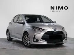 Usado 2024 Toyota Yaris Hybrid Active Utilitario | 20.500 € (Precio justo)