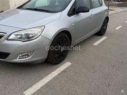Gris / plata Usado 2012 Opel Astra Enjoy Familiar | 5800 € (Buen precio)