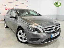 Gris / plata Usado 2014 Mercedes A200 Urban Berlina | 15.900 € (Precio justo)