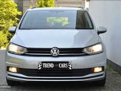 Gris / plata Usado 2021 VW Touran Advance Monovolumen | 25.500 € (Precio justo)