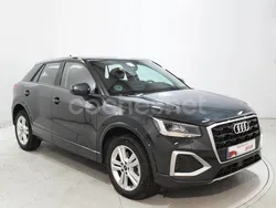 Gris / plata Usado 2024 Audi Q2 Advanced Plus SUV | 32.000 € (Precio justo)