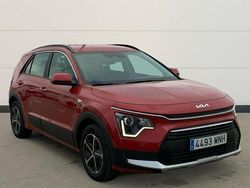 Rojo Usado 2024 Kia Niro SUV | 26.900 € (Un poco caro)