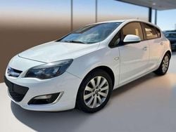 Blanco Usado 2012 Opel Astra Selective Utilitario | 8900 € (Precio justo)