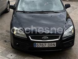 Negro Usado 2005 Ford Focus Trend Berlina | 1500 €