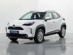 Usado 2024 Toyota Yaris Hybrid Active | 25.290 € (Un poco caro)
