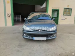 Gris / plata Usado 2006 Peugeot 206 Berlina | 2450 € (Precio justo)