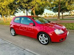 Rojo Usado 2006 VW Golf V Sportline Berlina | 4490 € (Precio justo)