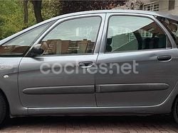 Gris / plata Usado 2006 Citroën Xsara Picasso Exclusive Monovolumen | 1799 € (Precio justo)