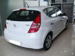 Blanco Usado 2011 Hyundai i30 Classic Berlina | 5500 € (Precio justo)