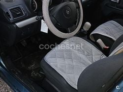 Azul Usado 2006 Renault Clio II Authentique Berlina | 3400 € (Precio justo)