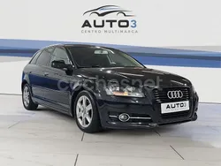 Negro Usado 2011 Audi A3 Sportback Ambition Berlina | 10.990 € (Caro)