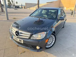 Gris / plata Usado 2013 Mercedes C250 Exclusive Berlina | 15.500 €