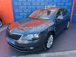 Negro Usado 2014 Skoda Superb Active Berlina | 10.950 € (Buen precio)