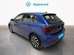 Azul Usado 2024 VW Polo Life Berlina | 18.400 € (Precio justo)