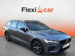 Verde Usado 2021 Volvo V60 Momentum Familiar | 23.890 € (Precio justo)