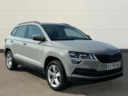 Gris / plata Usado 2021 Skoda Karoq Ambition SUV | 22.900 € (Precio justo)