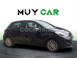 Negro Usado 2018 Peugeot 208 Signature Sky Utilitario | 8490 € (Precio justo)