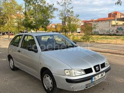 Gris / plata Usado 2001 Seat Ibiza Berlina | 1400 € (Precio justo)