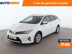 Blanco Usado 2014 Toyota Auris Familiar | 11.799 € (Precio justo)