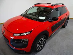 Rojo Usado 2016 Citroën C4 Cactus Feel Utilitario | 11.990 €