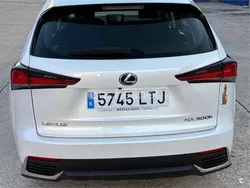 Blanco Usado 2021 Lexus NX300h Business Edition SUV | 30.500 € (Buen precio)