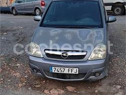 Gris / plata Usado 2006 Opel Meriva Enjoy Monovolumen | 600 €