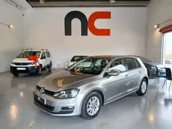 Gris / plata Usado 2013 VW Golf VII Advance Berlina | 12.900 € (Precio justo)