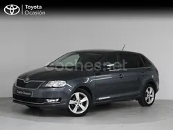 Gris / plata Usado 2019 Skoda Rapid Berlina | 15.990 €