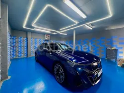 Azul Usado 2024 BMW 520 Comfort Edition Berlina | 56.500 € (Un poco caro)