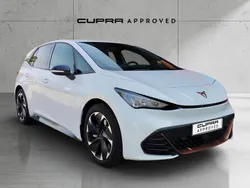 Blanco Usado 2024 Cupra Born e-Boost Utilitario | 30.900 € (Precio justo)