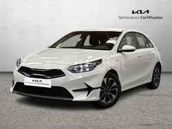 Blanco Usado 2024 Kia Ceed Berlina | 20.900 € (Precio justo)