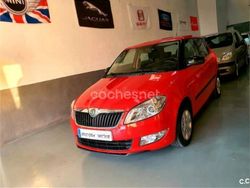 Rojo Usado 2010 Skoda Fabia Utilitario | 6500 € (Caro)